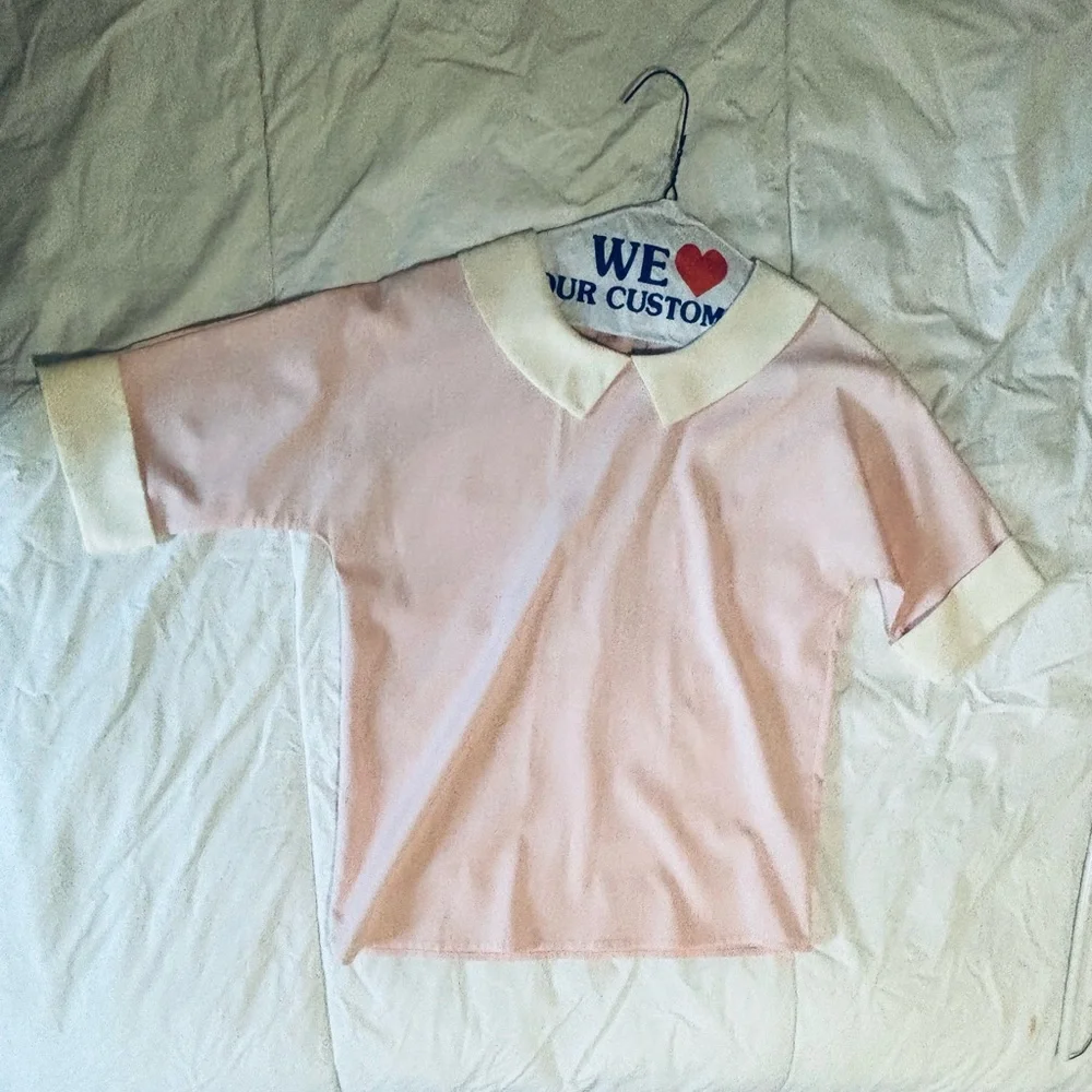 Preppy soft Pink Collared Shirt - Picture 2 of 9